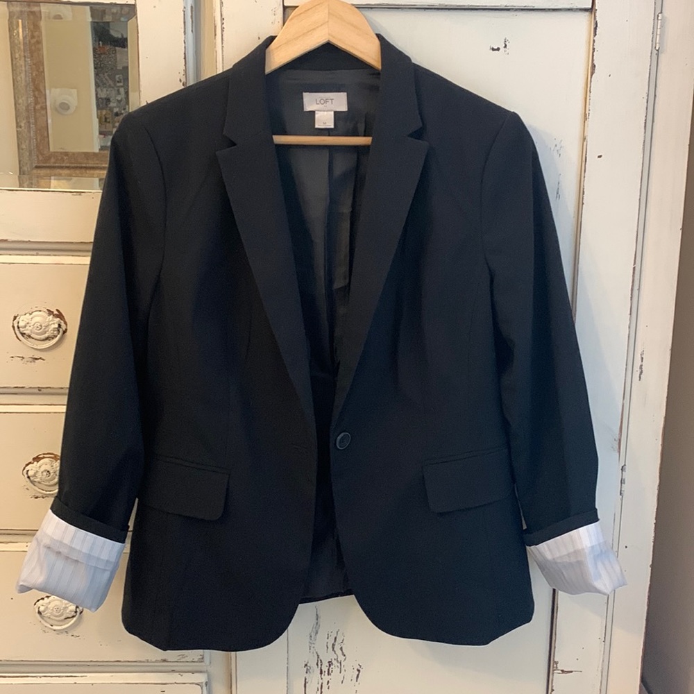 The Loft size M womens blazer